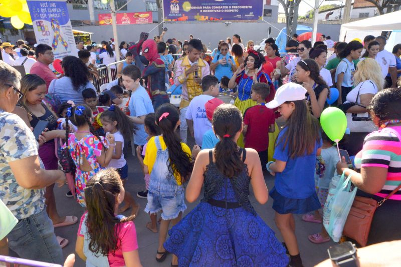 Manhã alegre e conscientização sobre autismo no parque Cultural Vila Maguary