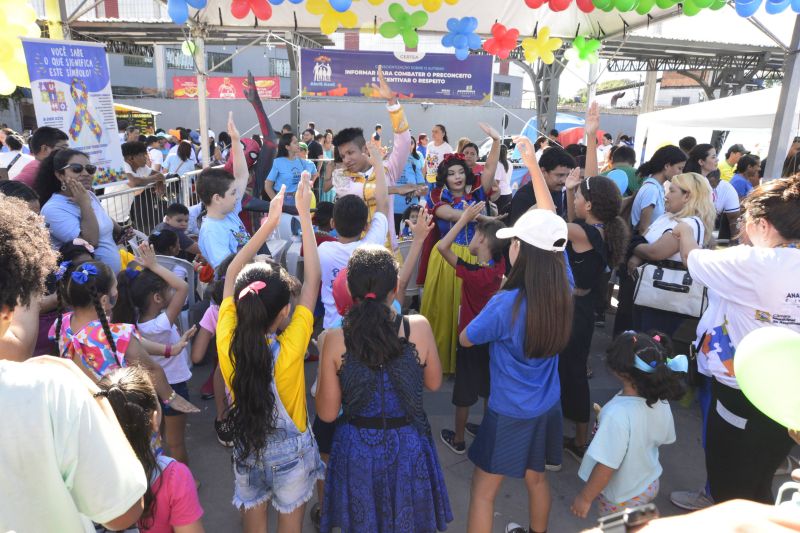 Manhã alegre e conscientização sobre autismo no parque Cultural Vila Maguary