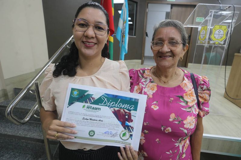 Entrega de Certificados aos alunos do Instituto de Educação Tecnológica Avançada da Amazônia (IETAAM)