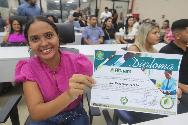 Entrega de Certificados aos alunos do Instituto de Educação Tecnológica Avançada da Amazônia (IETAAM)