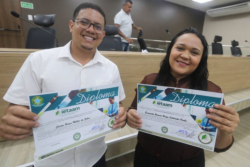 Entrega de Certificados aos alunos do Instituto de Educação Tecnológica Avançada da Amazônia (IETAAM)