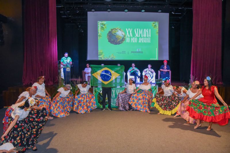 Abertura da Semana do Meio Ambiente no Teatro Municipal de Ananindeua