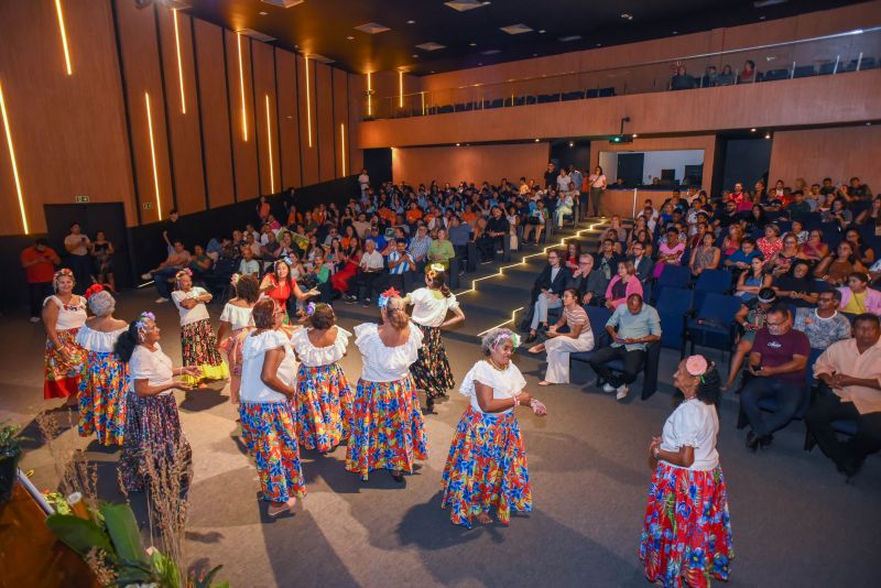 Abertura da Semana do Meio Ambiente no Teatro Municipal de Ananindeua