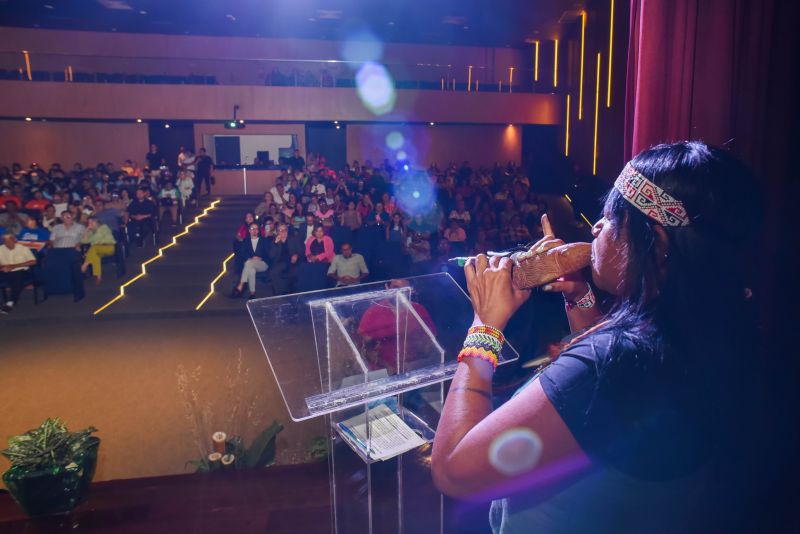 Abertura da Semana do Meio Ambiente no Teatro Municipal de Ananindeua