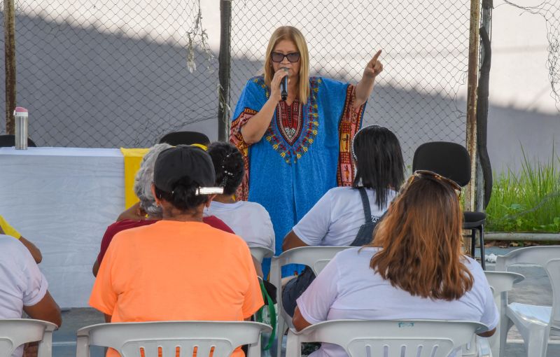 Pré Conferências da Mulher no CRAS Estrela do conjunto Júlia Seffer
