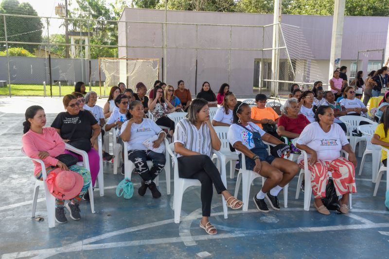 Pré Conferências da Mulher no CRAS Estrela do conjunto Júlia Seffer