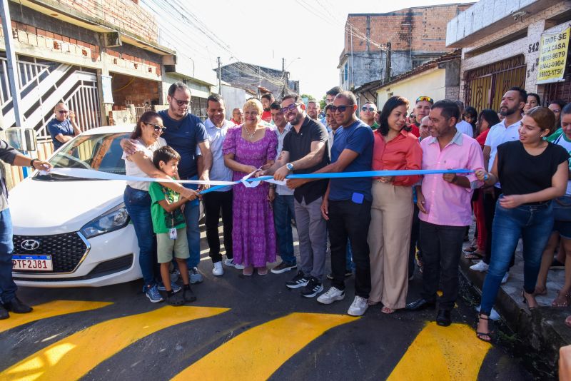 Inauguração Asfáltica com Sinalização na rua Bom Jesus no bairro Centro
