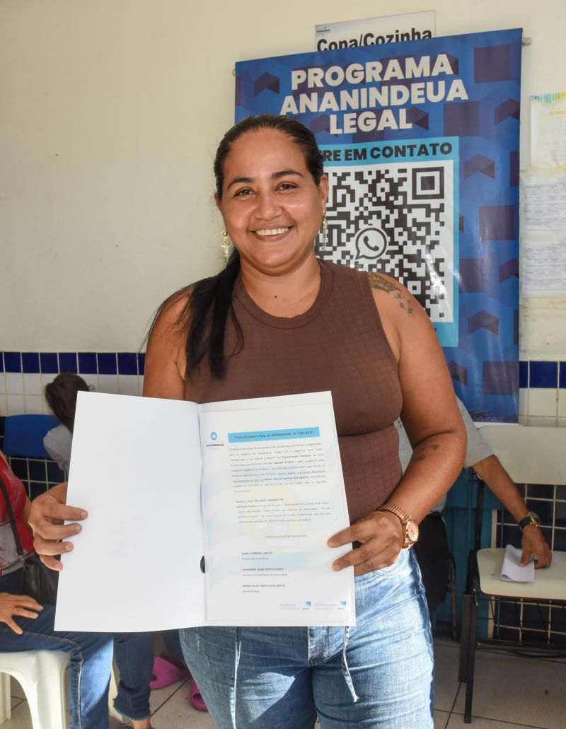 Entrega de Título de Propriedade na comunidade Jardim Vitória no bairro do Icuí