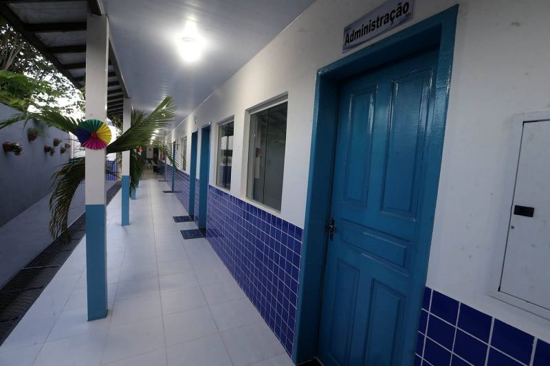 Entrega da Escola Raul Vicente totalmente revitalizada bairro Centro