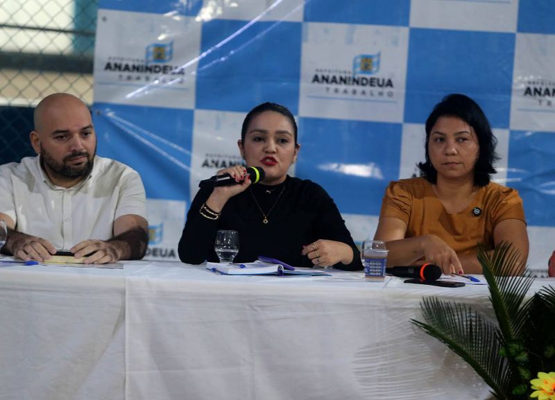 Audiência Pública PPA e LOA na escola Álvaro Adolfo no bairro Guanabara