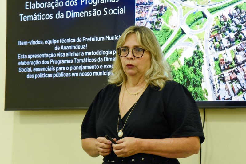 1º Dia de oficinas temáticas diretrizes econômicas e ambientais para o PPA 2026-2029 e LOA 2026 em Ananindeua