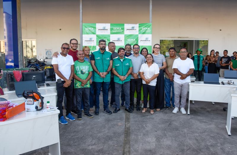 Entrega de equipamentos eletrônicos e notebook para secretária de Meio Ambiente adquirido por compensação ambiental