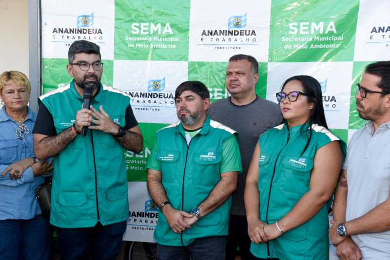 Entrega de equipamentos eletrônicos e notebook para secretária de Meio Ambiente adquirido por compensação ambiental
