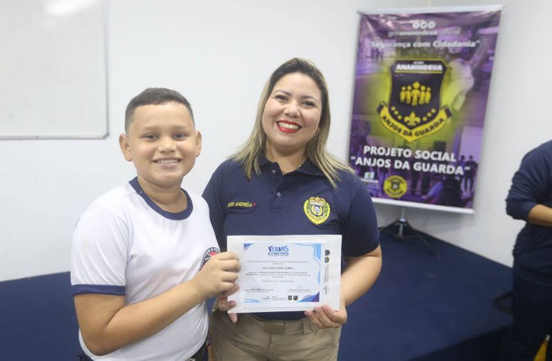 Encerramento da colônia de férias com Policia Municipal