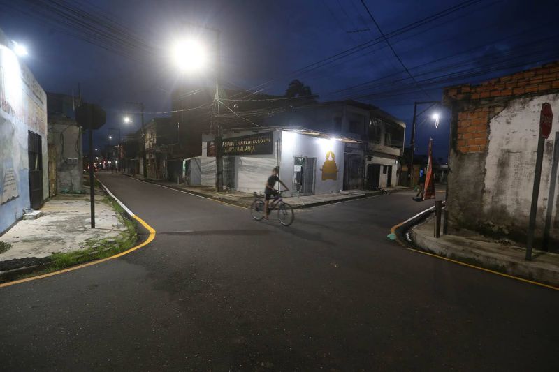 Inauguração de ruas pavimentadas no bairro do 40 Horas