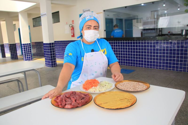 Tá na Hora da Merenda na EMEF Santa Margarida Antioquia Psídia
