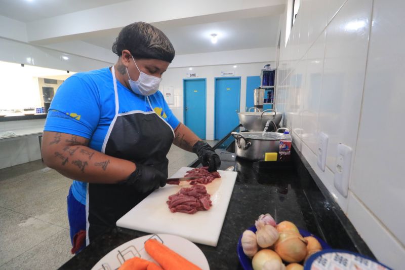 Tá na Hora da Merenda na EMEF Santa Margarida Antioquia Psídia