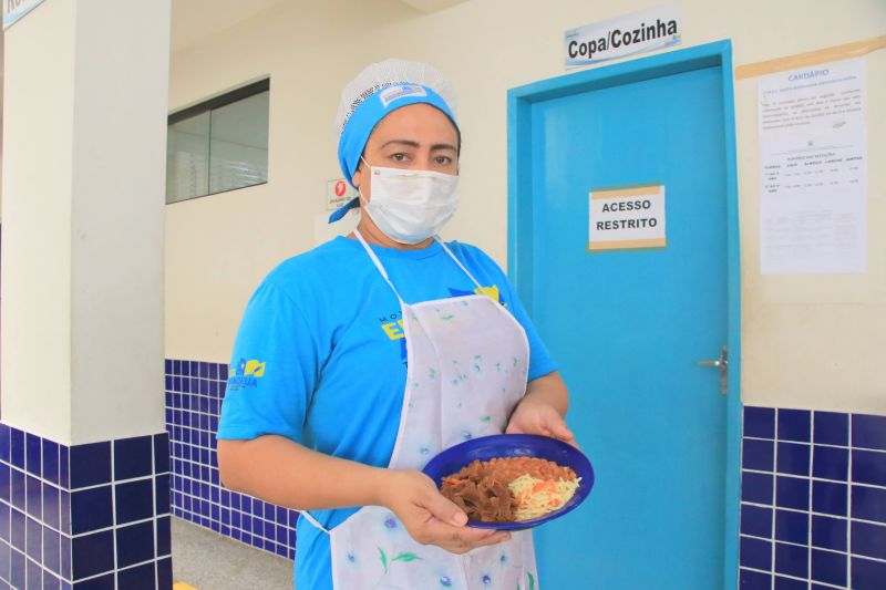 Tá na Hora da Merenda na EMEF Santa Margarida Antioquia Psídia