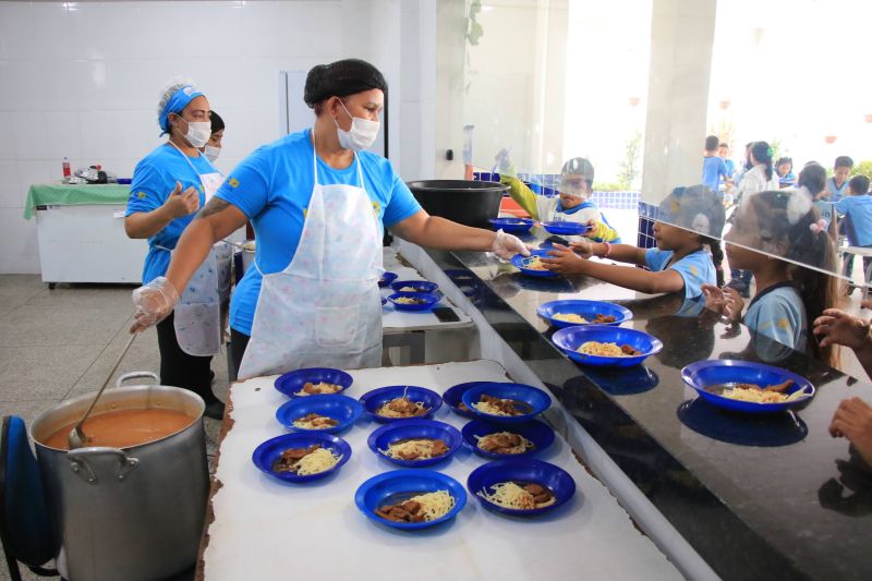 Tá na Hora da Merenda na EMEF Santa Margarida Antioquia Psídia