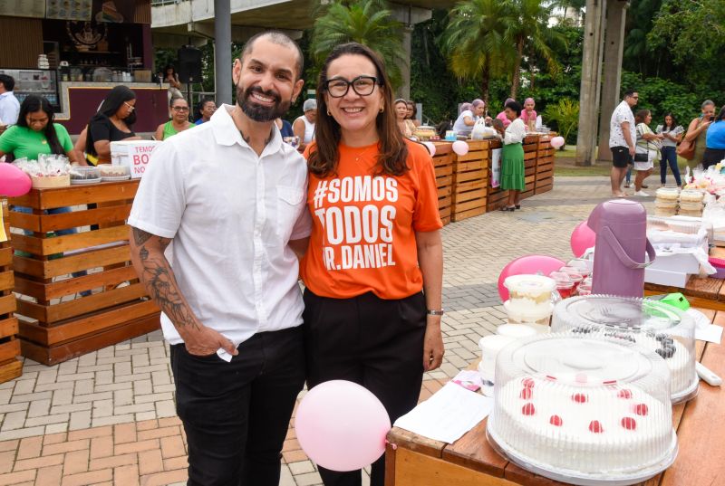 Entrega de certificado do curso Doce que Encantam no Parque Vila Maguary