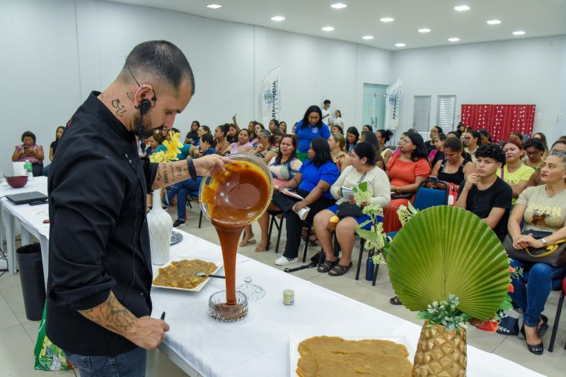 Imagens do Curso Doces Que Encantam na ACIA