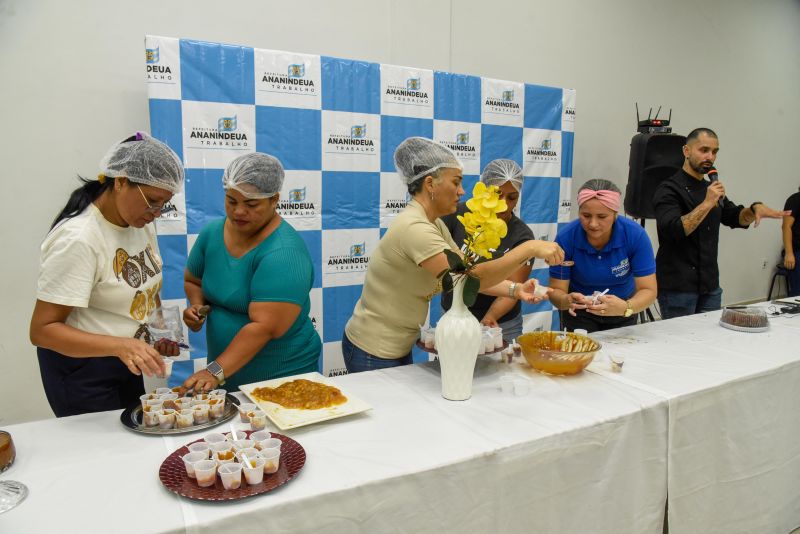 Imagens do Curso Doces Que Encantam na ACIA