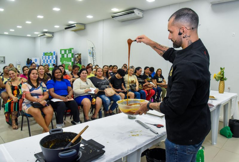 Imagens do Curso Doces Que Encantam na ACIA
