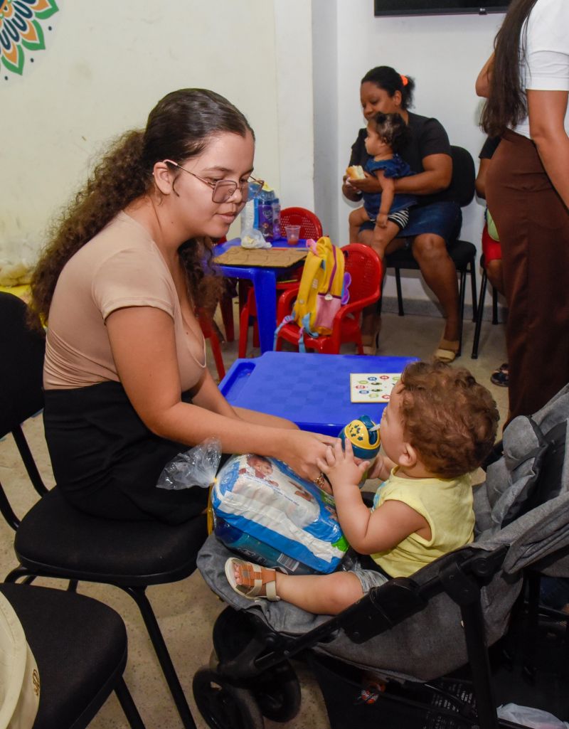 Ação agosto dourado no CRAS Estrela Ananin no conjunto Júlia Seffer