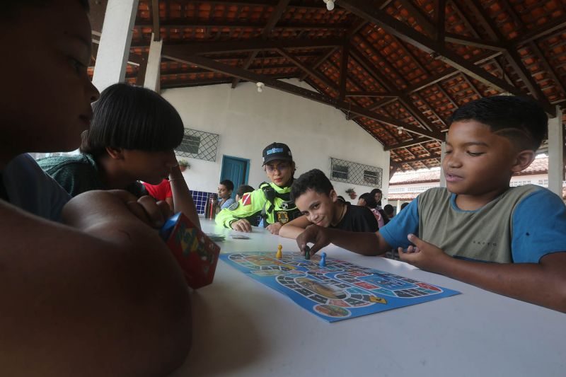 Semutran vai Escola