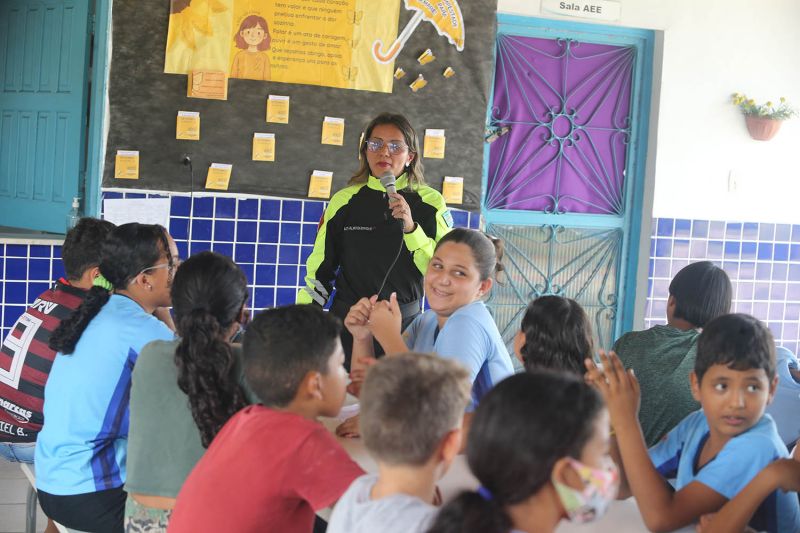 Semutran vai Escola