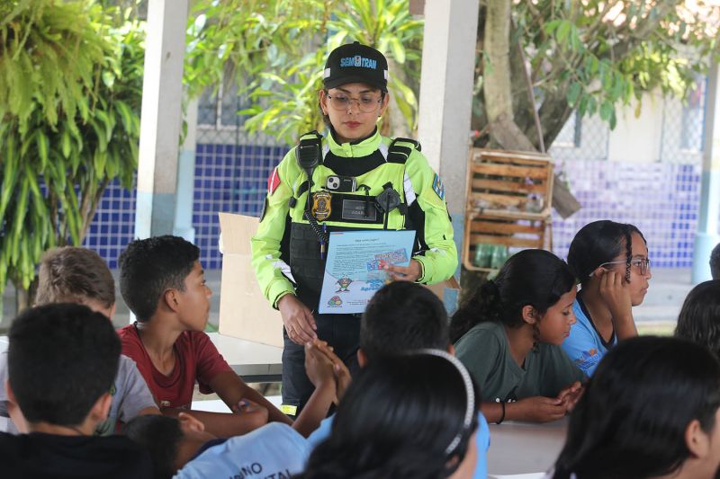 Semutran vai Escola