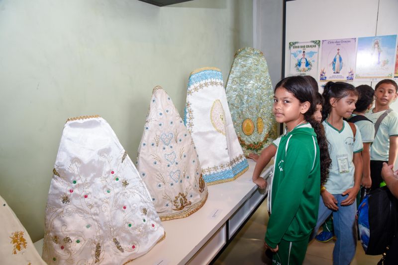 Visita guiada no parque Vila Maguary dos alunos da escola Gregório de Almeida Brito