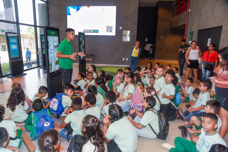 Visita guiada no parque Vila Maguary dos alunos da escola Gregório de Almeida Brito