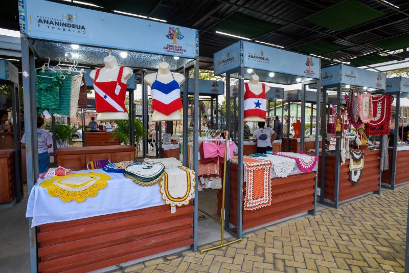Imagens da feira do Artesanato
