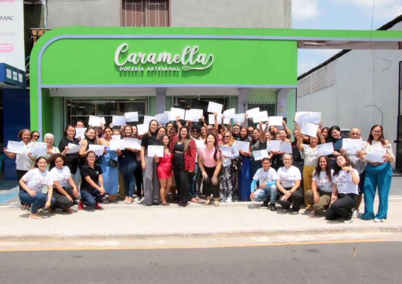 Certificação Doces que Encantam na Caramella avenida três corações