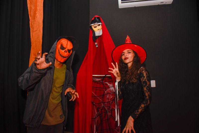 Halloween no Céu das Artes