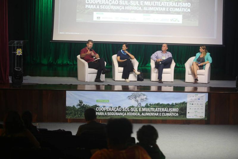 Fórum Internacional Pré-COP 30 no Teatro Municipal