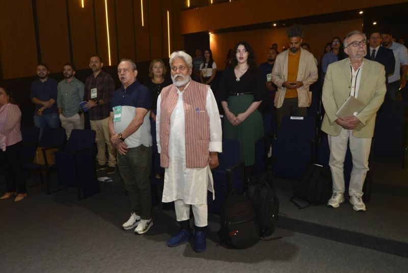 Fórum Internacional Pré-COP 30 no Teatro Municipal