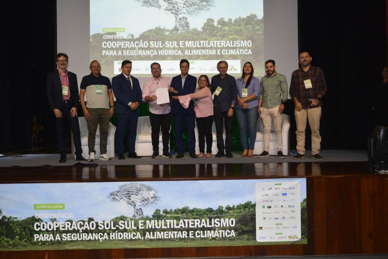 Fórum Internacional Pré-COP 30 no Teatro Municipal
