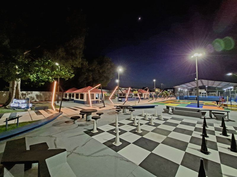 Praça Parque das Águas e Casa da Cultura em Águas Lindas