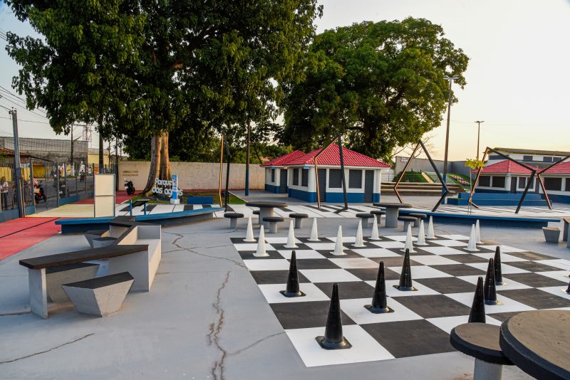 Praça Parque das Águas e Casa da Cultura em Águas Lindas