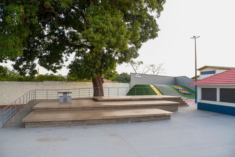 Praça Parque das Águas e Casa da Cultura em Águas Lindas