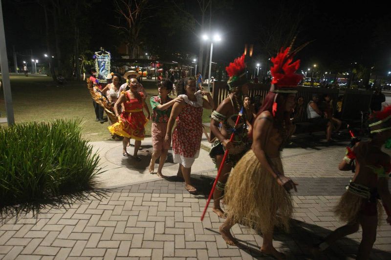 O Herdeiro Cativo do Reino de Mamwe, pauta Racial no teatro Municipal