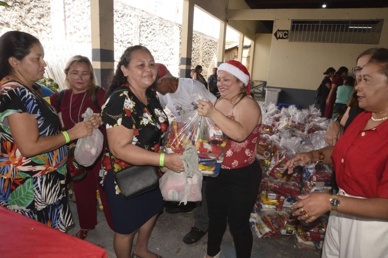 Culminância de Natal CRAS e CREAS na Igreja Matriz