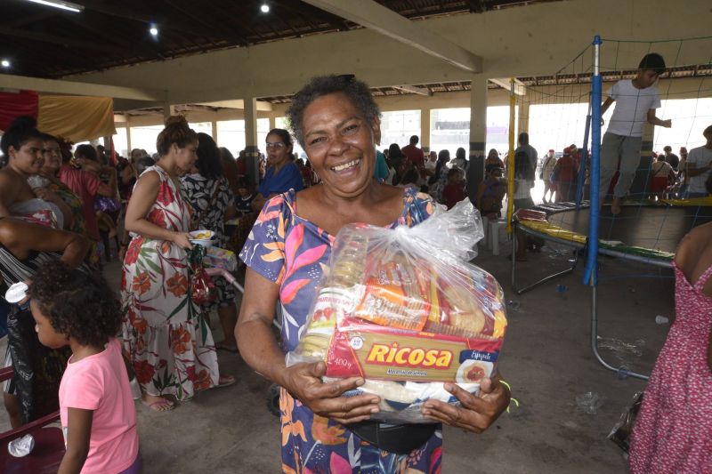 Culminância de Natal CRAS e CREAS na Igreja Matriz