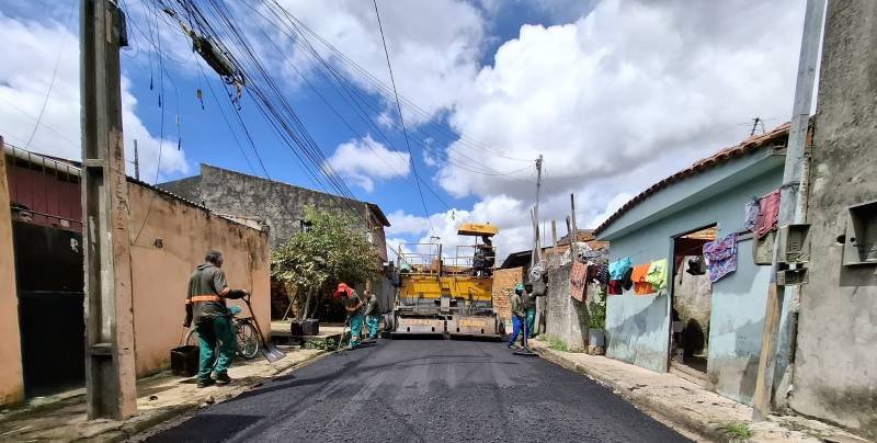 "Comunidade Todos os Santos" recebe pavimentação e vê transformação na infraestrutura