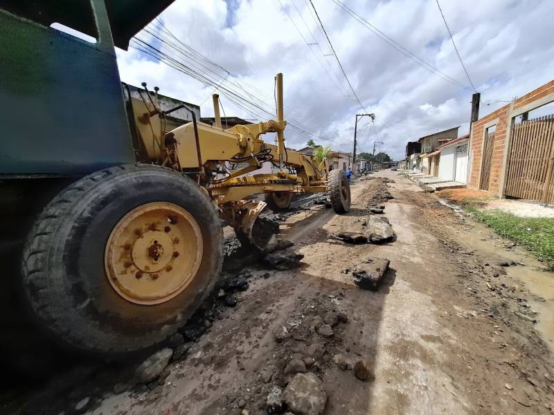 Prefeitura inicia obras de recapeamento na Rua B, no bairro Icuí