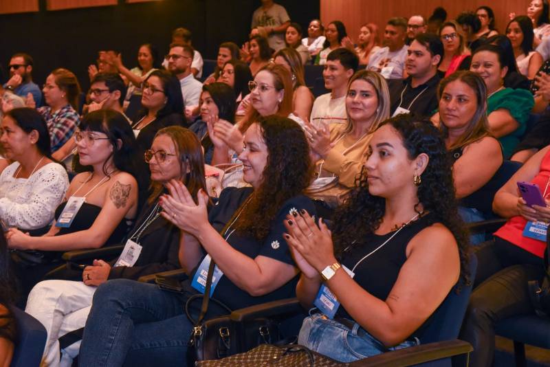 Os Servidores no primeiro Fórum ocupacional compartilhando experiências