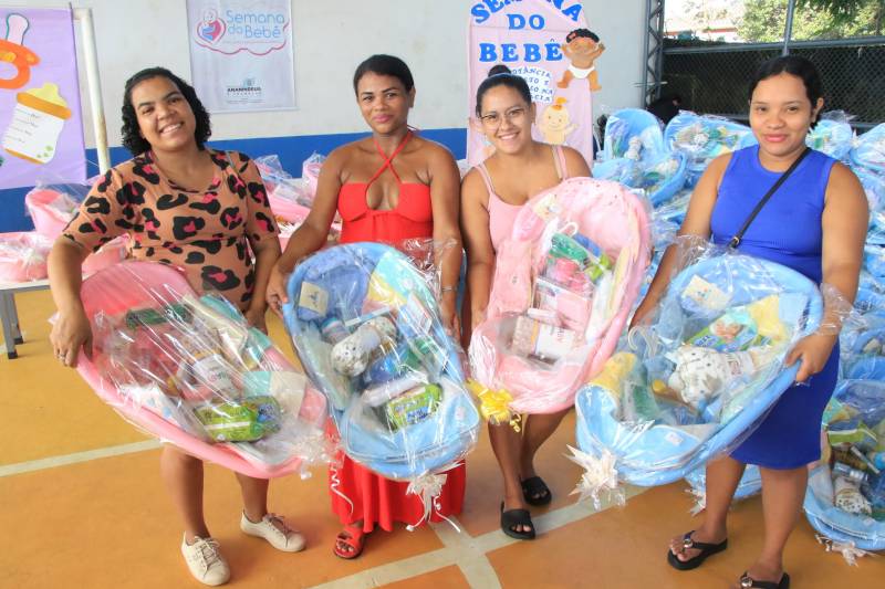 SEMCAT entrega 150 kits de enxoval para mães acompanhadas pelos CRAS