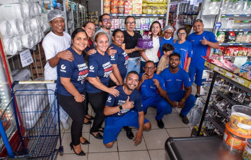 Prefeitura de Ananindeua entrega selo “Açaí Bom que Só” na Feira do IV